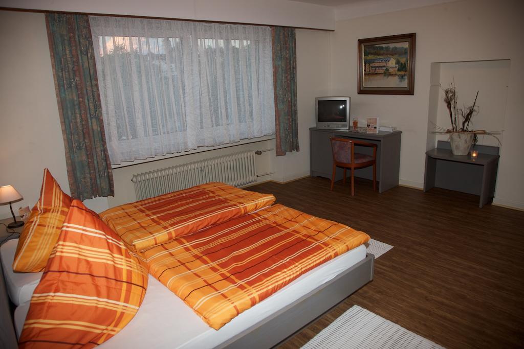 Auberge Du Chateau Stadtbredimus Room photo